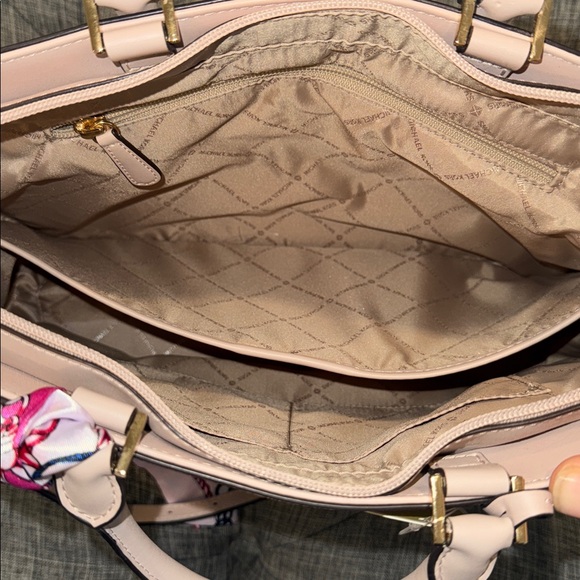 Michael Kors Bag Jessie Satchel NWT - Picture 13 of 17